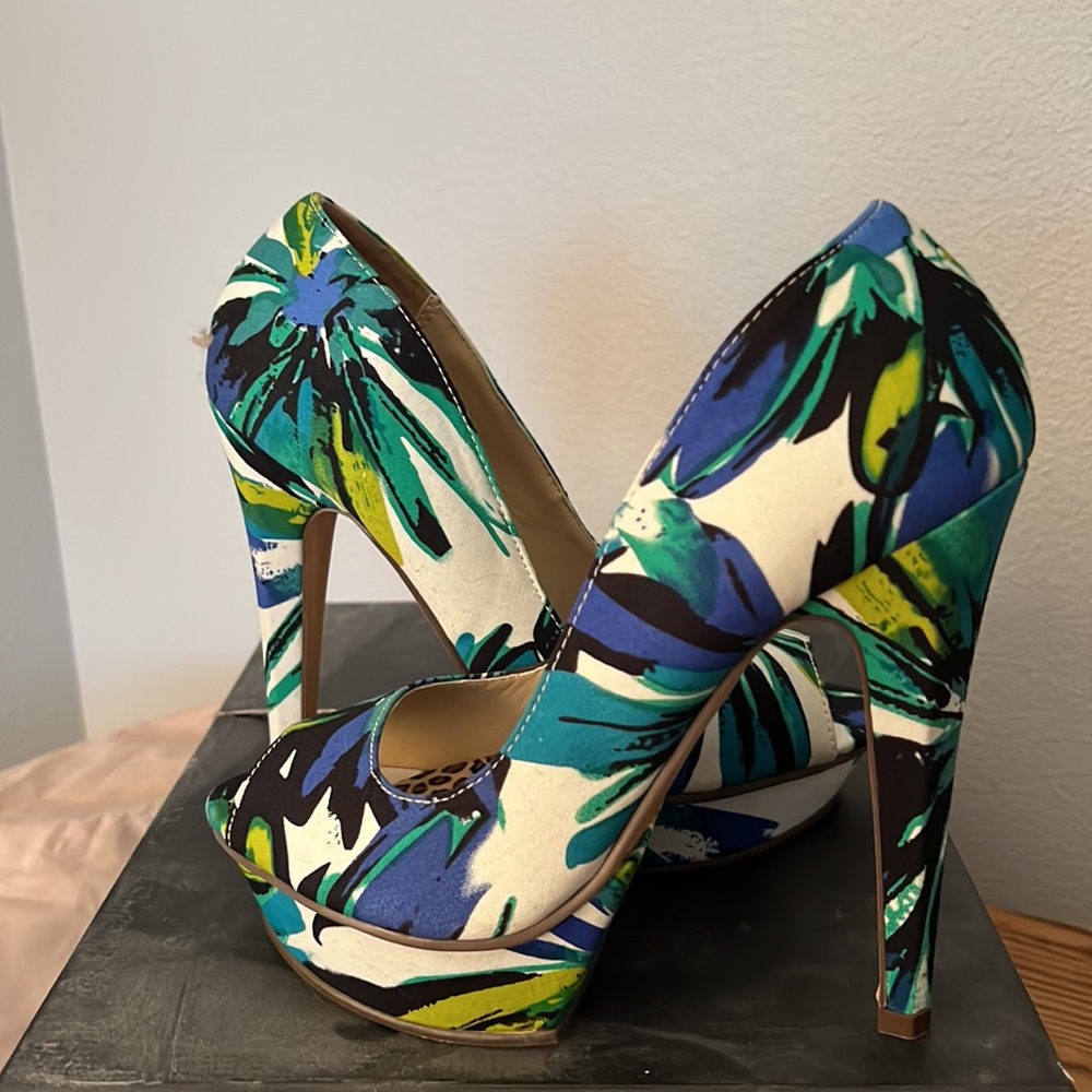 Dress shoe - Picture 4 of 4
